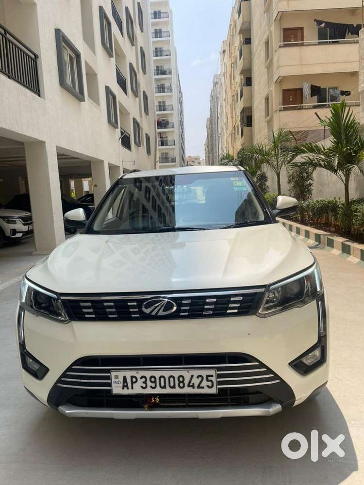 Mahindra Xuv300 2022 Petrol 18000 Km Driven