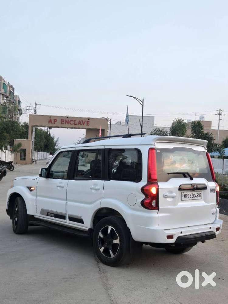 Mahindra Scorpio Classic 2.2 S 11 Mt 7 Str, 2023, Diesel