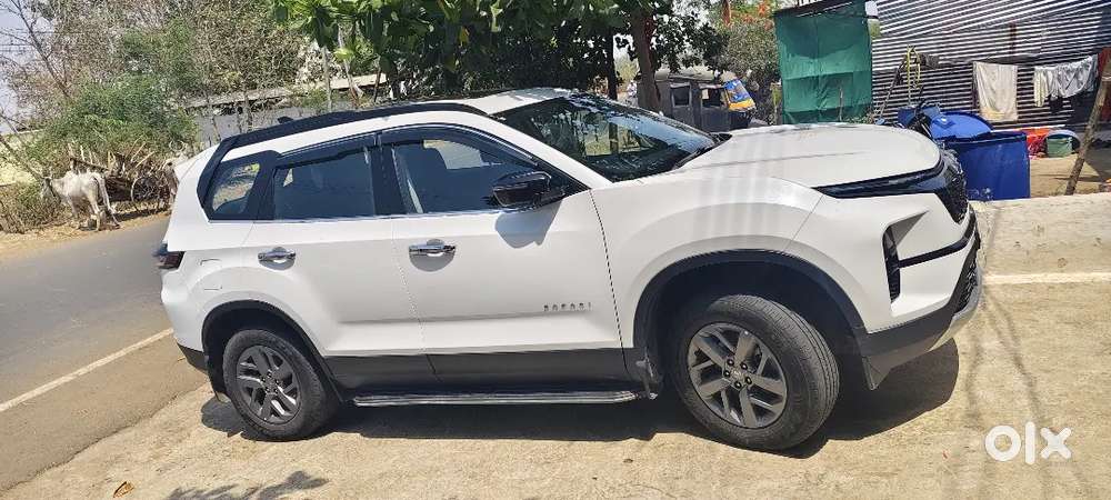 Tata Safari 2025 Diesel 20000 Km Driven Showroom Condition