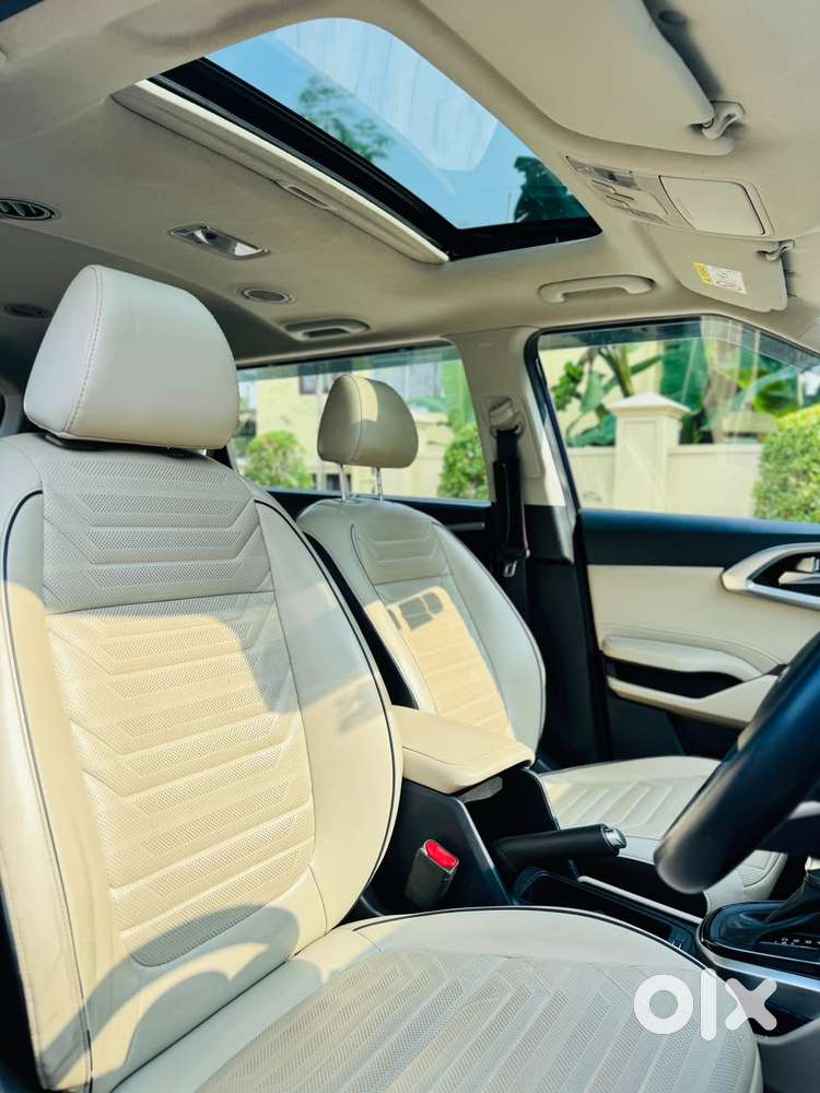 Kia Carens Luxury (o)1.5 Diesel At 7 Str, 2022, Diesel