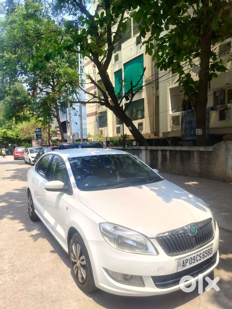 Skoda Rapid 1.6 Mpi Ambition, 2013, Diesel