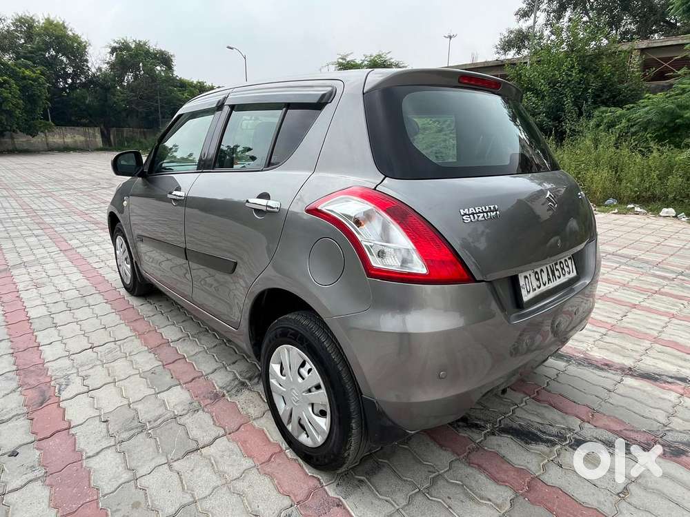 Maruti Suzuki Swift Lxi Optional-o, 2017, Petrol