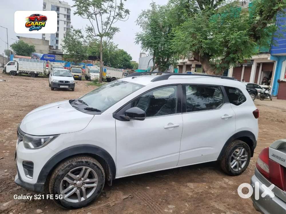 Renault Triber Rxz, 2022, Petrol