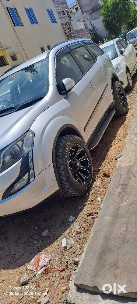 Mahindra Xuv500 2015 Diesel 80153 Km Driven