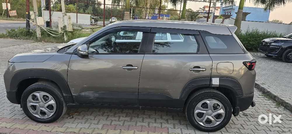 Maruti Suzuki Brezza 1.5 Lxi Cng 2024