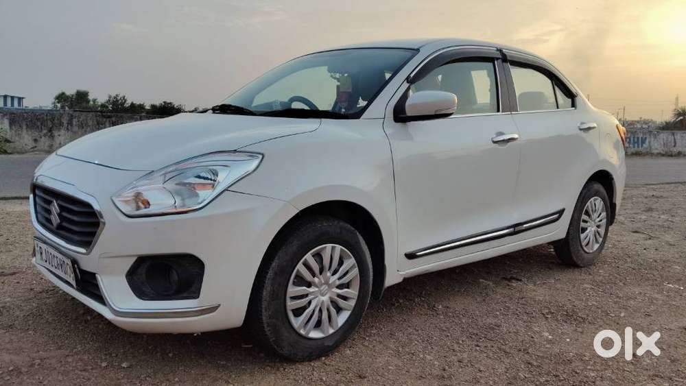 Maruti Suzuki Dzire 1.2 Vxi Amt, 2018, Petrol