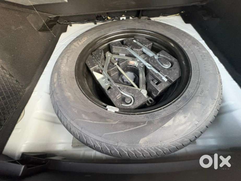 Mg Astor 1.5 Savvy Cvt S Red, 2024, Petrol