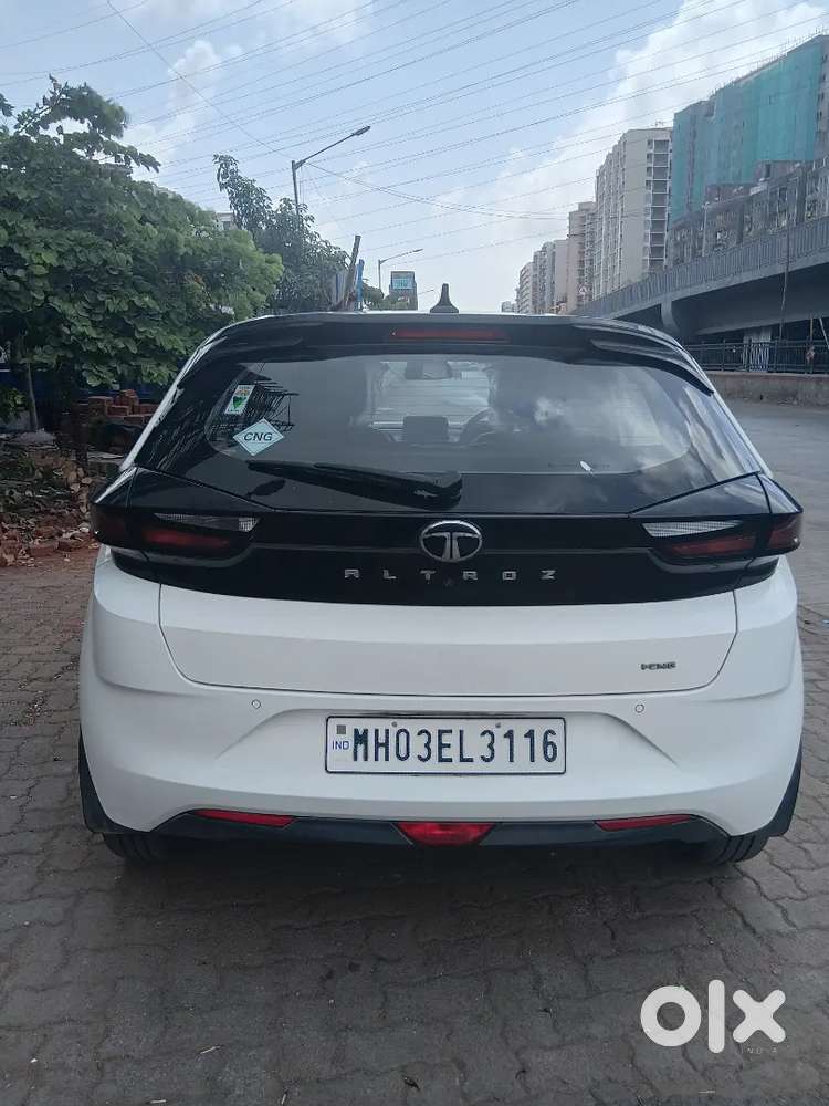 Tata Altroz 2024 Cng & Hybrids 25850 Km Driven
