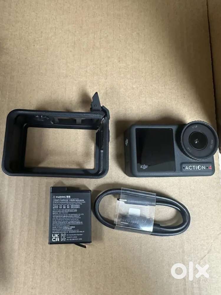 DJI Osmo Action 4 Action Camera Standard Combo