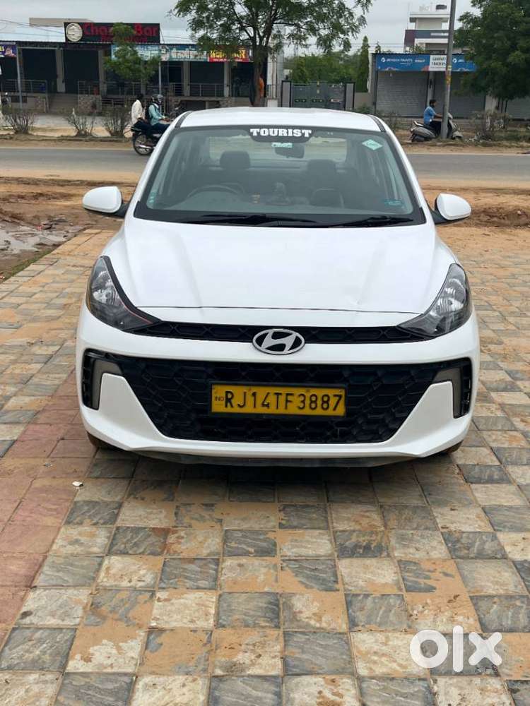 Hyundai Aura S Crdi, 2023, Cng & Hybrids