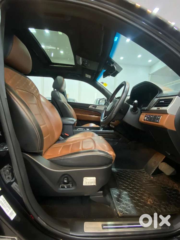 Mahindra Alturas G4 4wd At, 2019, Diesel