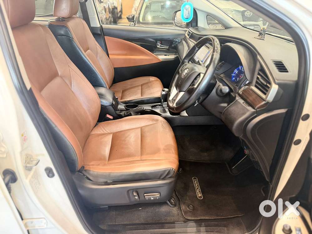 Toyota Innova Crysta 2.8z Automatic, 2017, Diesel