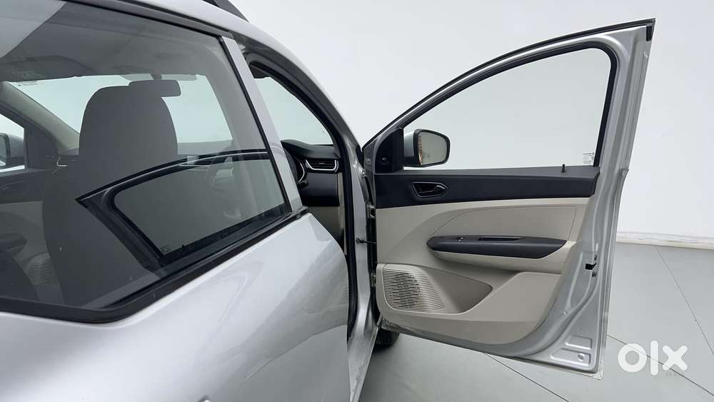 Renault Triber Rxl, 2021, Petrol