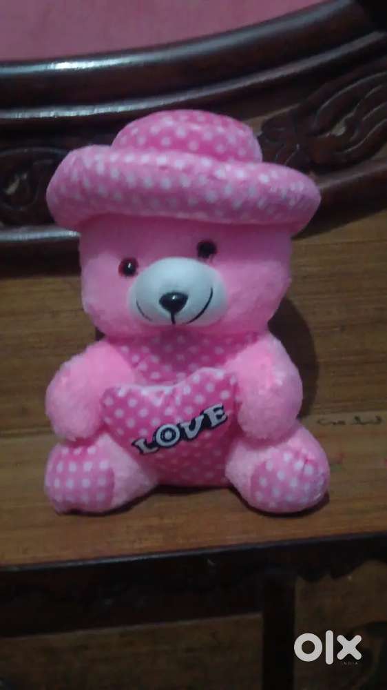 “Cute and Cuddly Teddy Bear – The Perfect Toy for Every Child!”