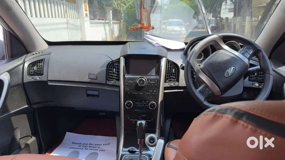 Xuv 500 , W7 At Company Serviced