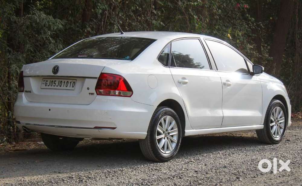 Volkswagen Vento 1.2 Tsi Highline At, 2016, Petrol