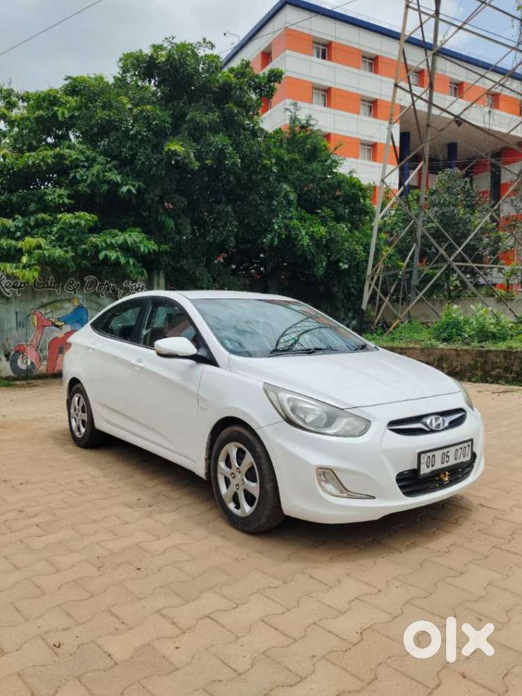 Hyundai Verna 1.6 Ex Vtvt, 2014, Petrol