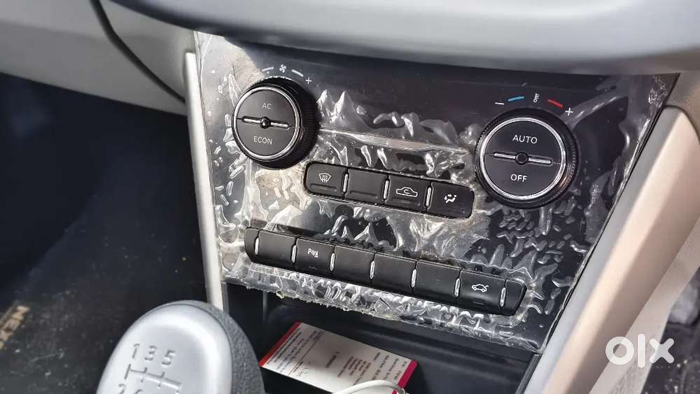 Tata Nexon  2018 Cng +petrol