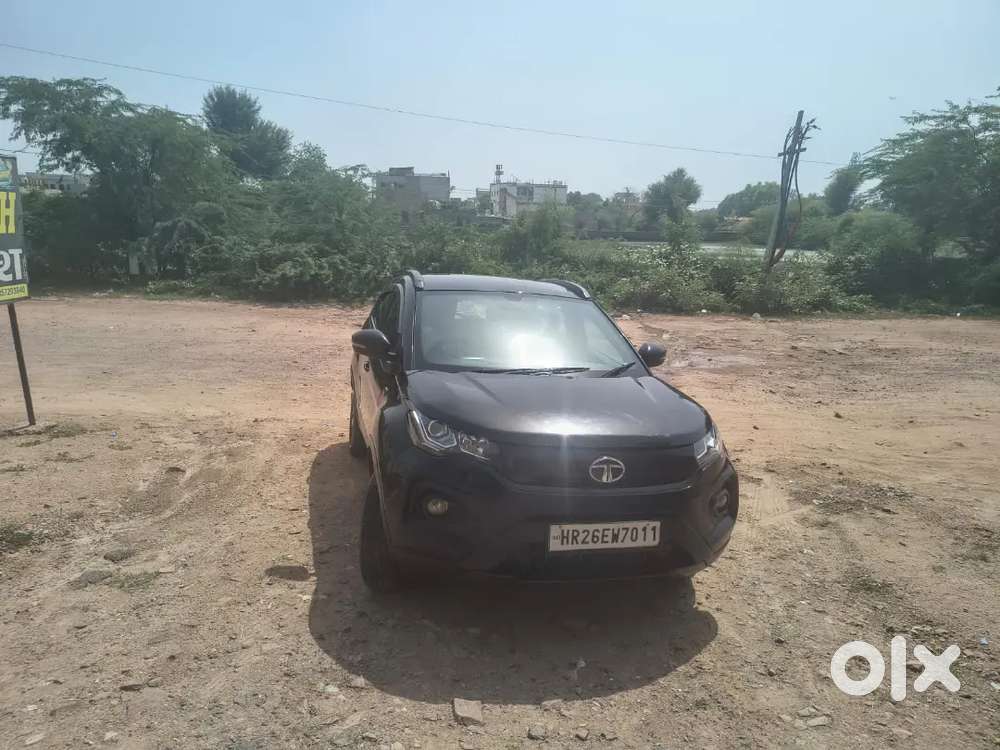 Tata Nexon Xz Plus Dark Edition Excellent Condition Petrol Varjan
