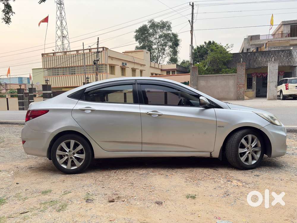Hyundai Fluidic Verna 2012 Year