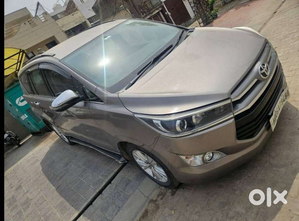 Toyota Innova Crysta 2.8 Zx At 7 Seater, 2019, Diesel