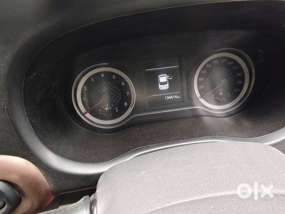 Hyundai Aura S Crdi Manual, 2023, Cng & Hybrids