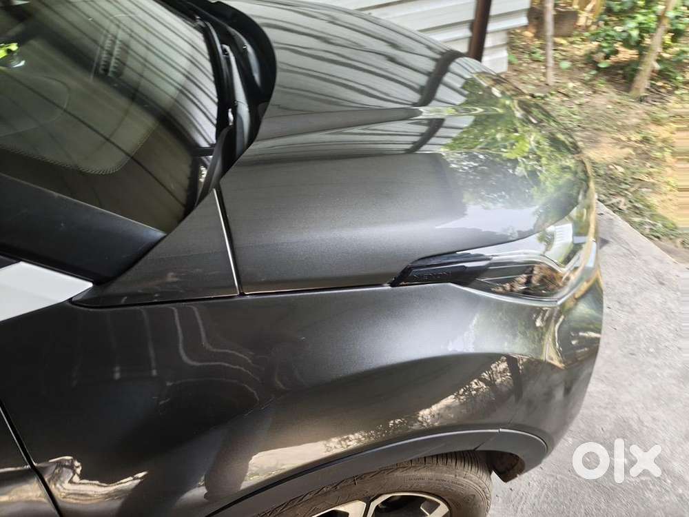 Tata Nexon Xza+ (dec 2022  Petrol  Automatic)