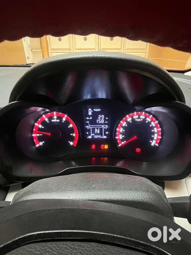 Mahindra Xuv 3xo Petrol 2025