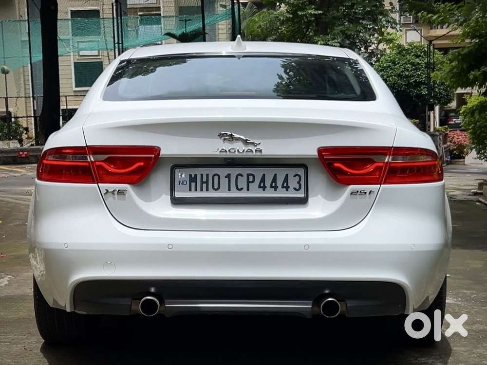 Jaguar Xe Portfolio, 2017, Petrol