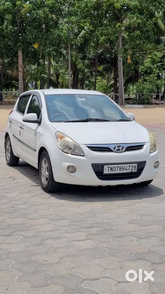 Hyundai I20 Asta Petrol Automatic Well Maintained