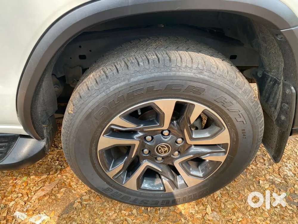 2022 Model Toyota Fortuner Legender 4x4 Automatic Single Ownership
