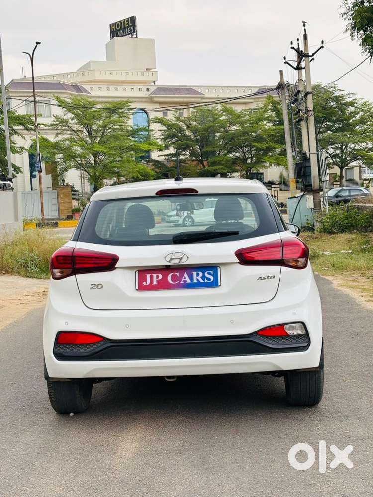 Hyundai I20 Petrol Asta Option, 2018, Petrol