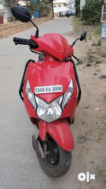 Honda Dio Red colour Scooters 1761288349