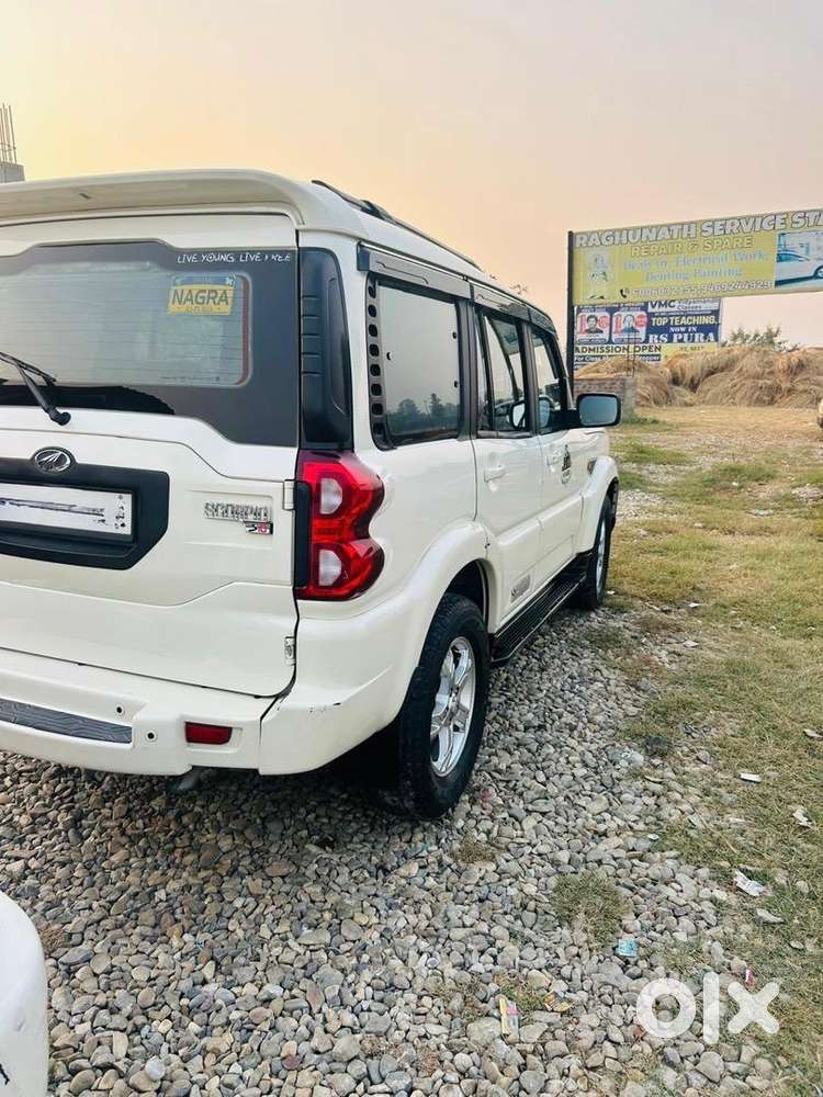 Mahindra Scorpio 2018 Diesel Well Maintained