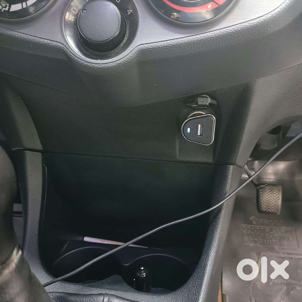 Toyota Etios Liva Petrol 2013
