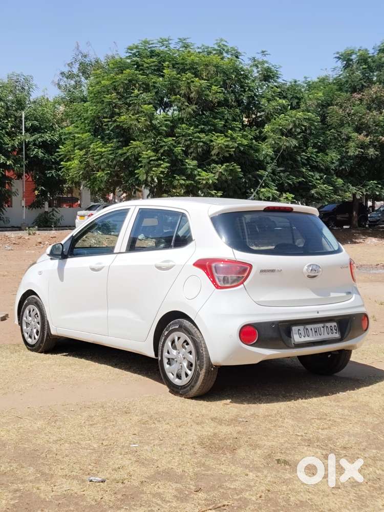 Hyundai Grand I10 1.2 Crdi Sportz Dual Tone, 2018, Diesel