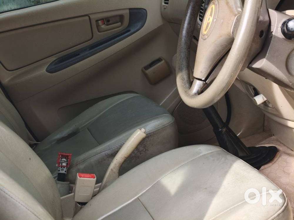 Toyota Innova, 2006