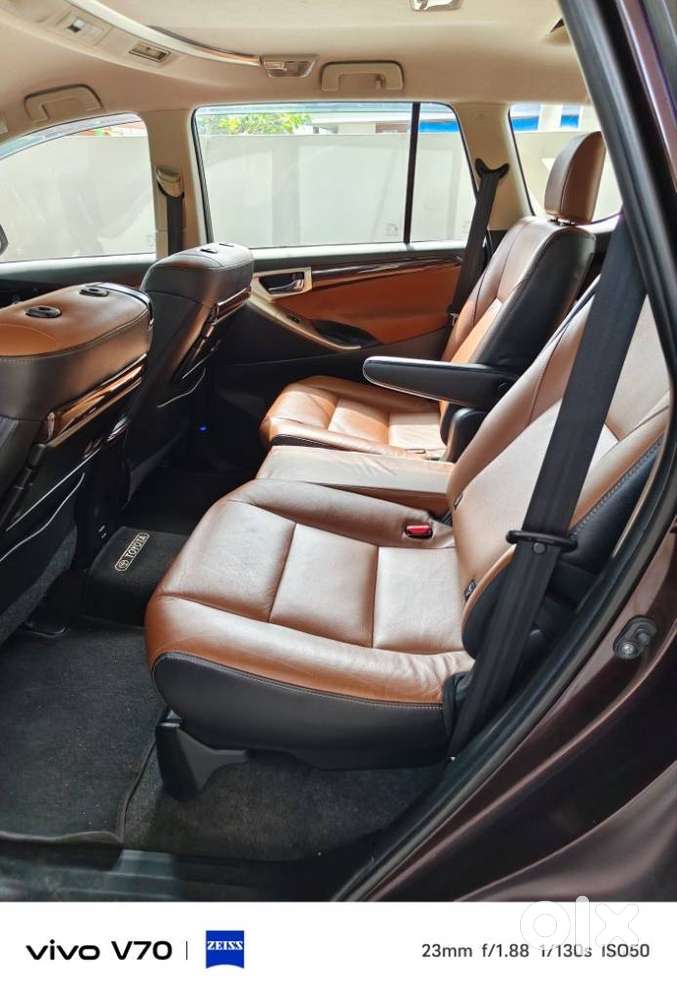 Toyota Innova Crysta 2.8z Automatic, 2016, Diesel