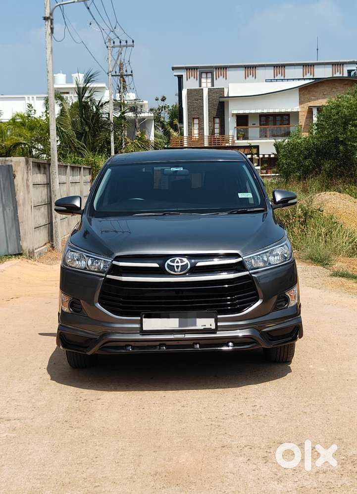 Toyota Innova Crysta 2.4 G Mt, 2016, Diesel