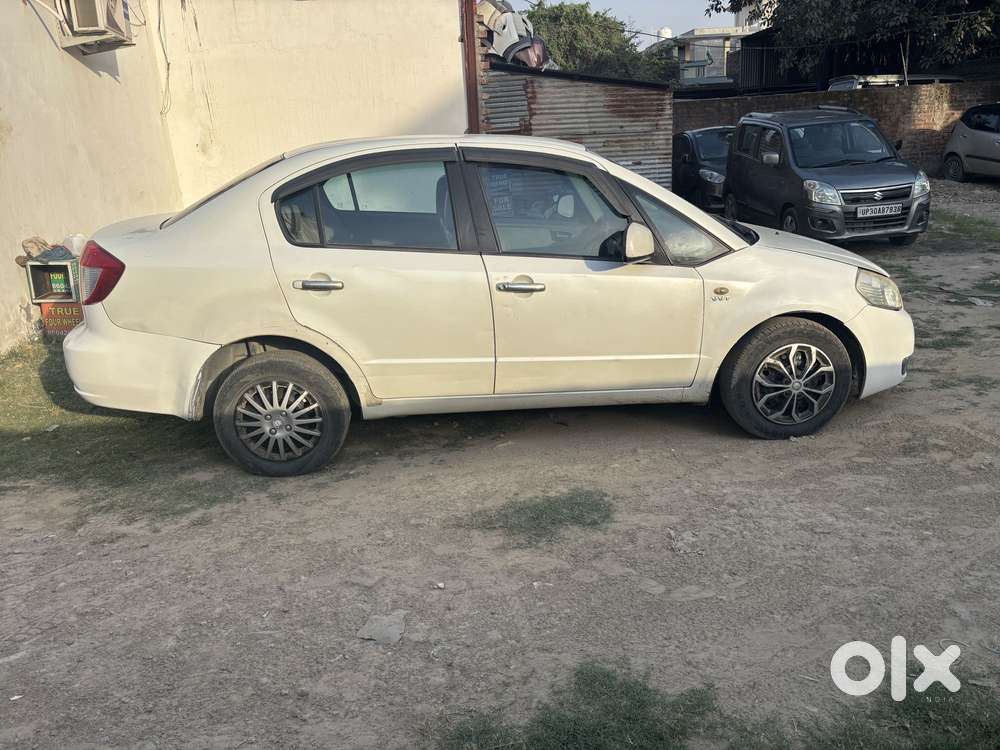 Maruti Suzuki Sx4 Vxi Bsiv, 2011, Petrol