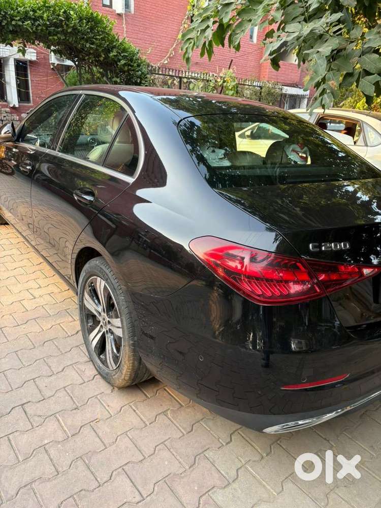 Brand New Condition C 200
