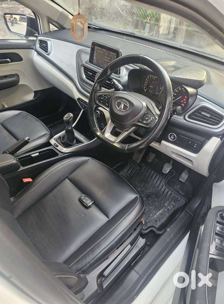 Tata Altroz 1.2 Xz Plus Petrol, 2022, Petrol