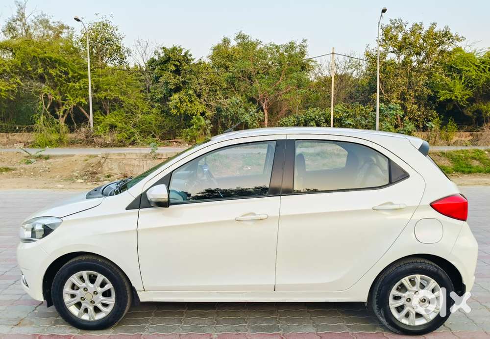 Tata Tiago 1.2 Revotron Xza, 2017, Petrol