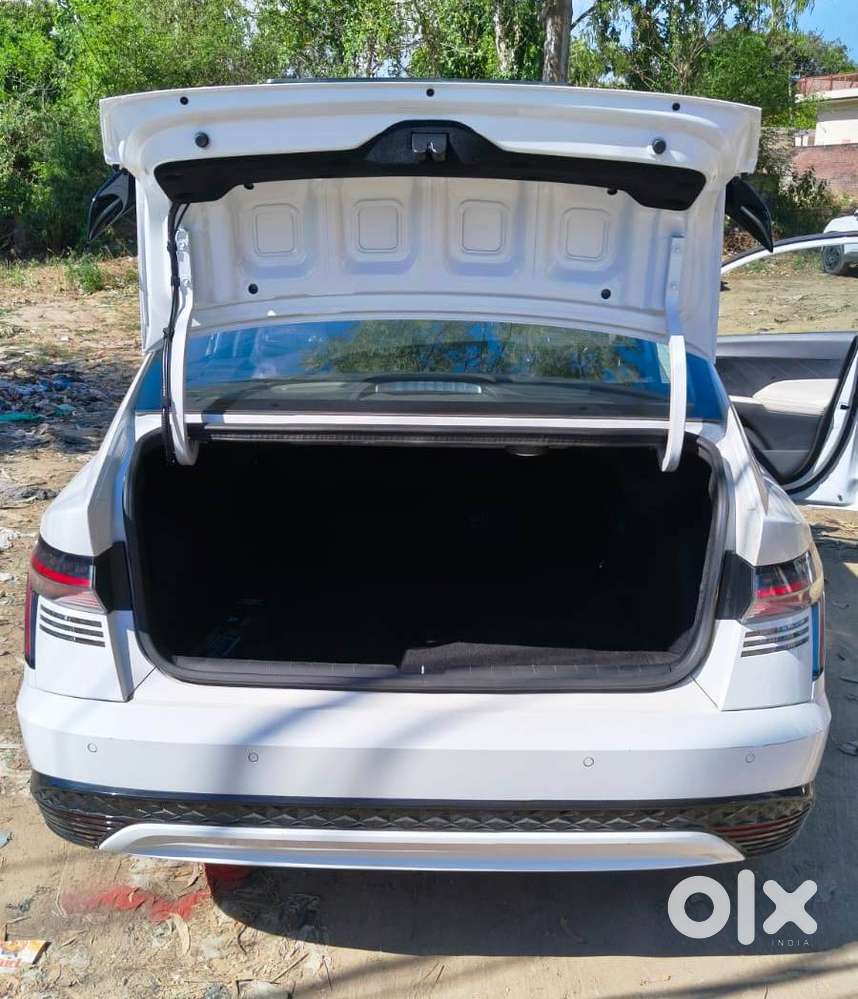 Verna 1.5 Mpi Ivt Sx(o)