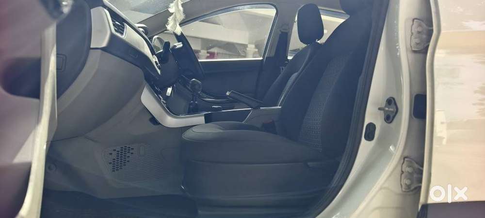 Tata Nexon 1.2 Revotron Xt, 2019, Petrol