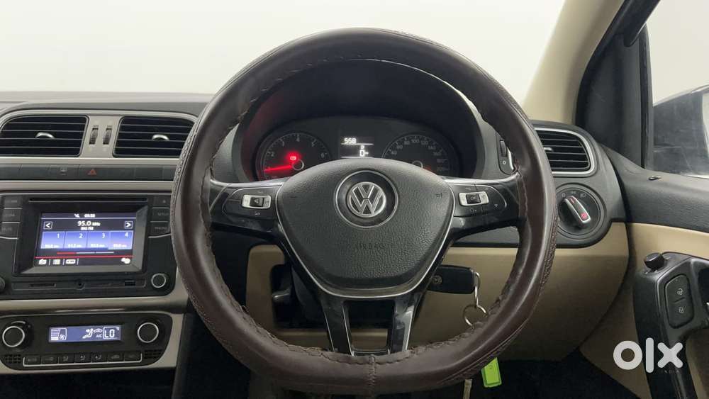 Volkswagen Polo 2009-2013 Petrol Highline 1.2l, 2016, Petrol