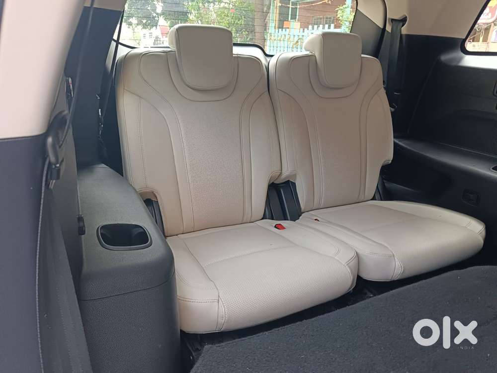Mahindra Xuv700 2.2 Ax 7 Diesel At Luxury Pack Str Awd, 2021, Diesel