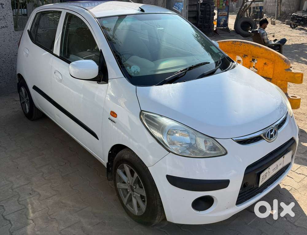 Hyundai I10 Sportz At, 2010, Petrol