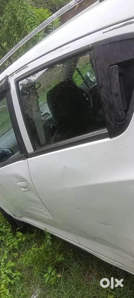 Chevrolet Beat Petrol 2010