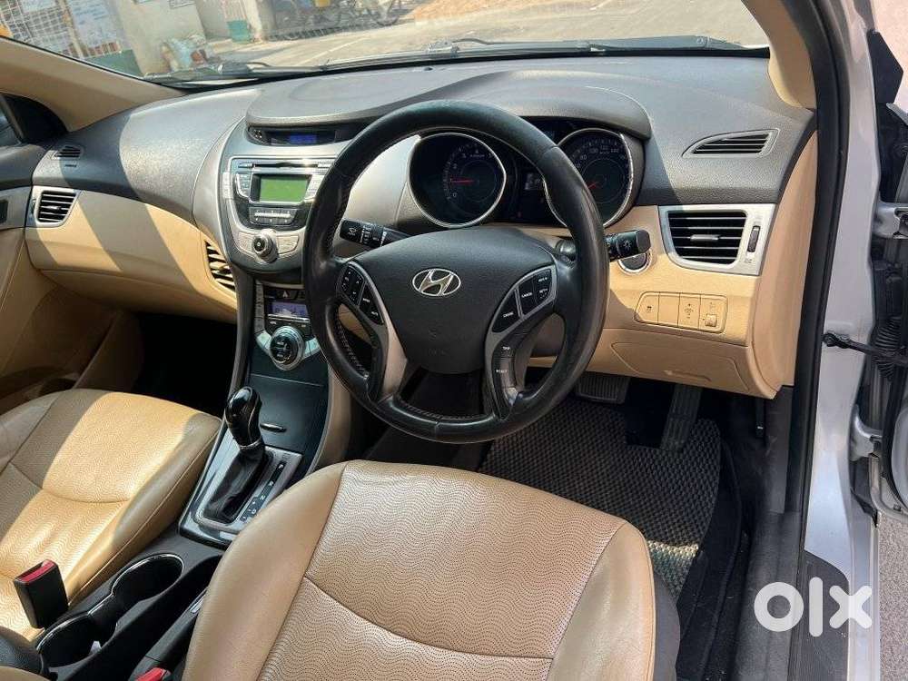 Hyundai Elantra 1.6 Sx, 2013, Petrol